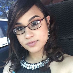 Meet your Posher, Kayla